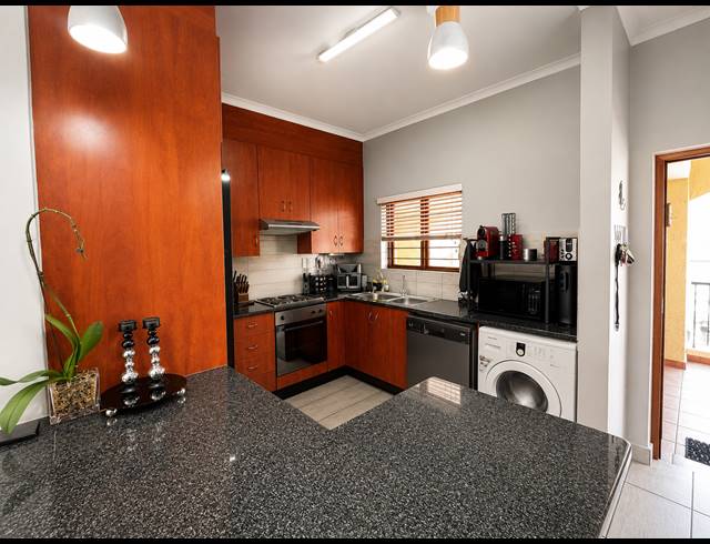 1 BEDROOM APARTMENT FOR SALE IN GLENHAZEL